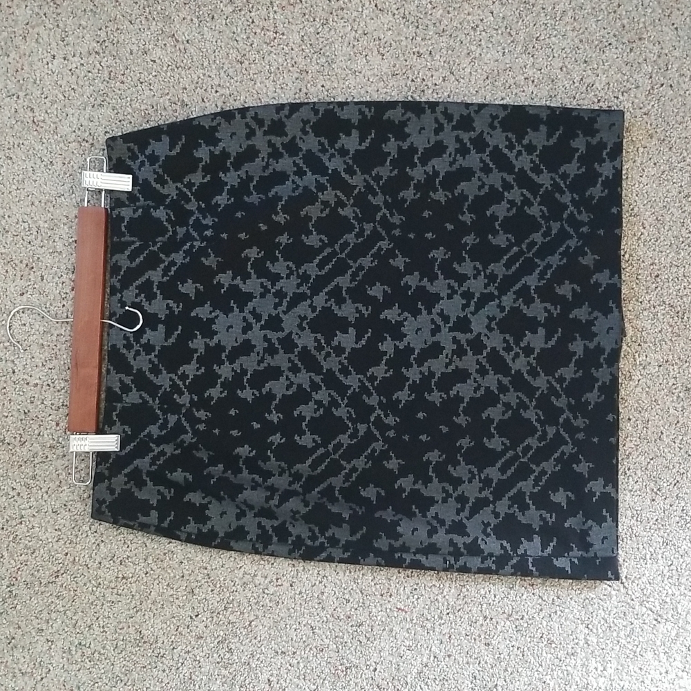 Halogen knit skirt houndstooth Short Petite Dark Academia